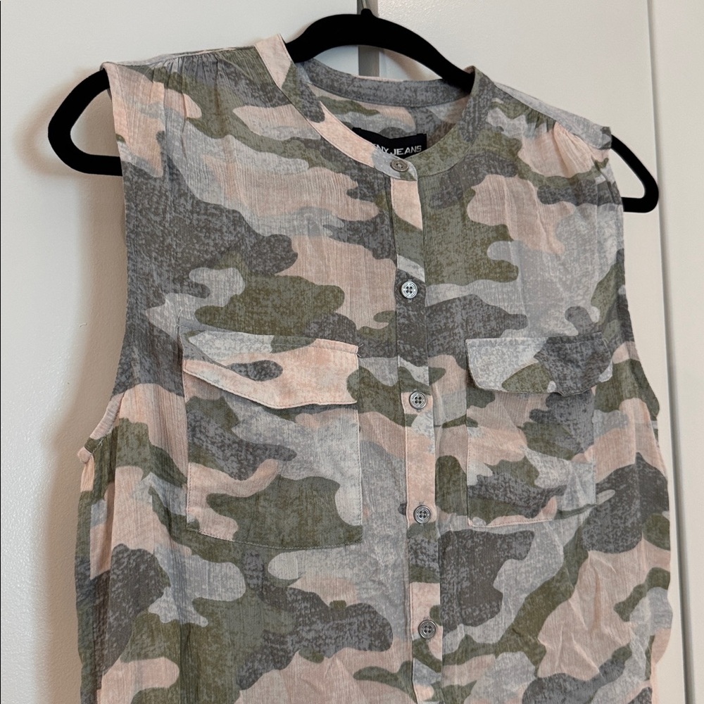DKNY size small Camo Button-Up Top in Green and Gray rayon loose fit pockets - Picture 2 of 5